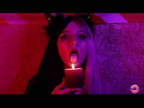 ❤️ Μια παθιασμένη πίπα από ένα σέξι Succubus με ένα σπέρμα στο στόμα της. ❤️❌ Σπιτικό πορνό ☑